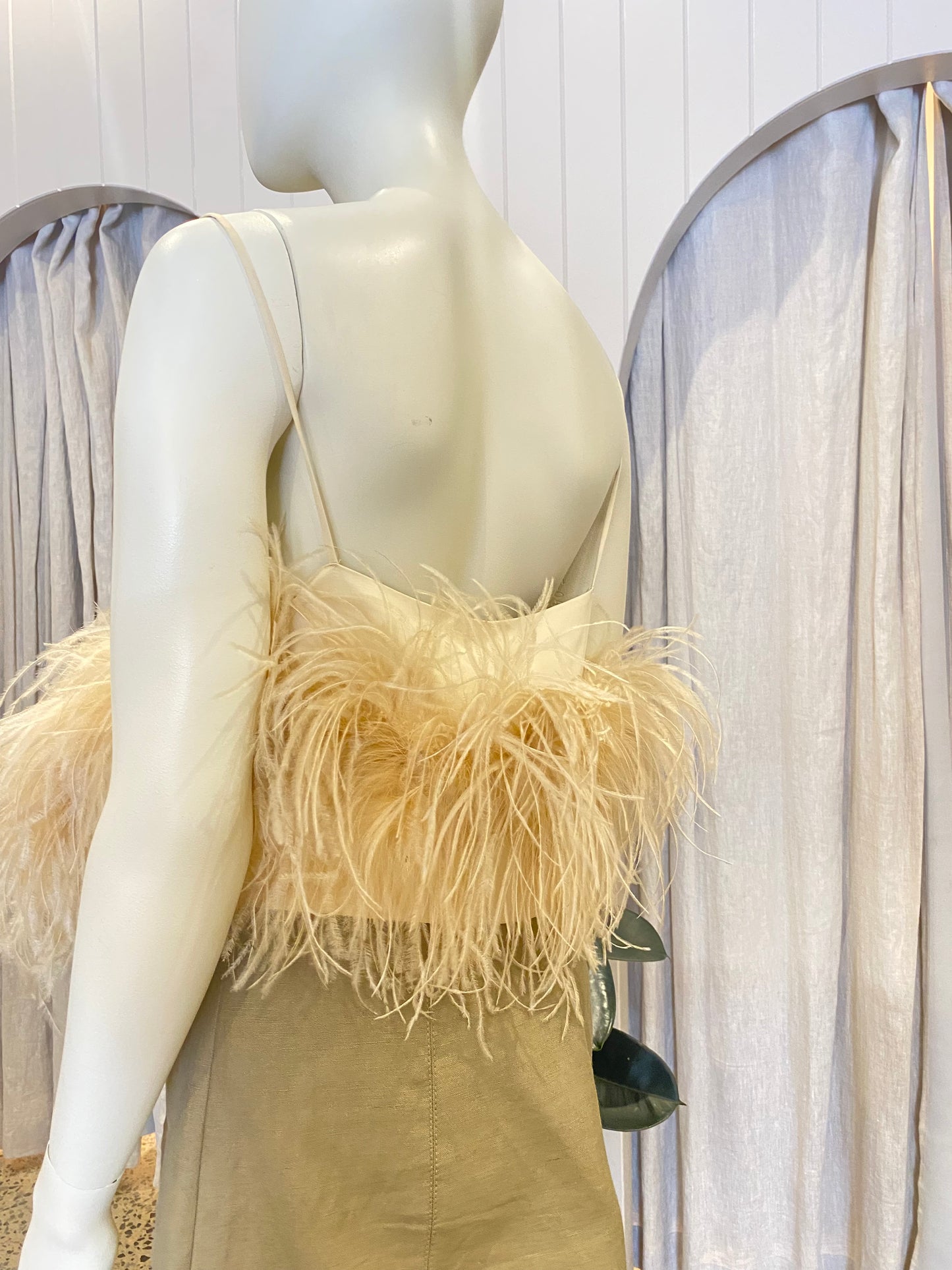 Country Road Cream Feather Cropped Top - Size 12