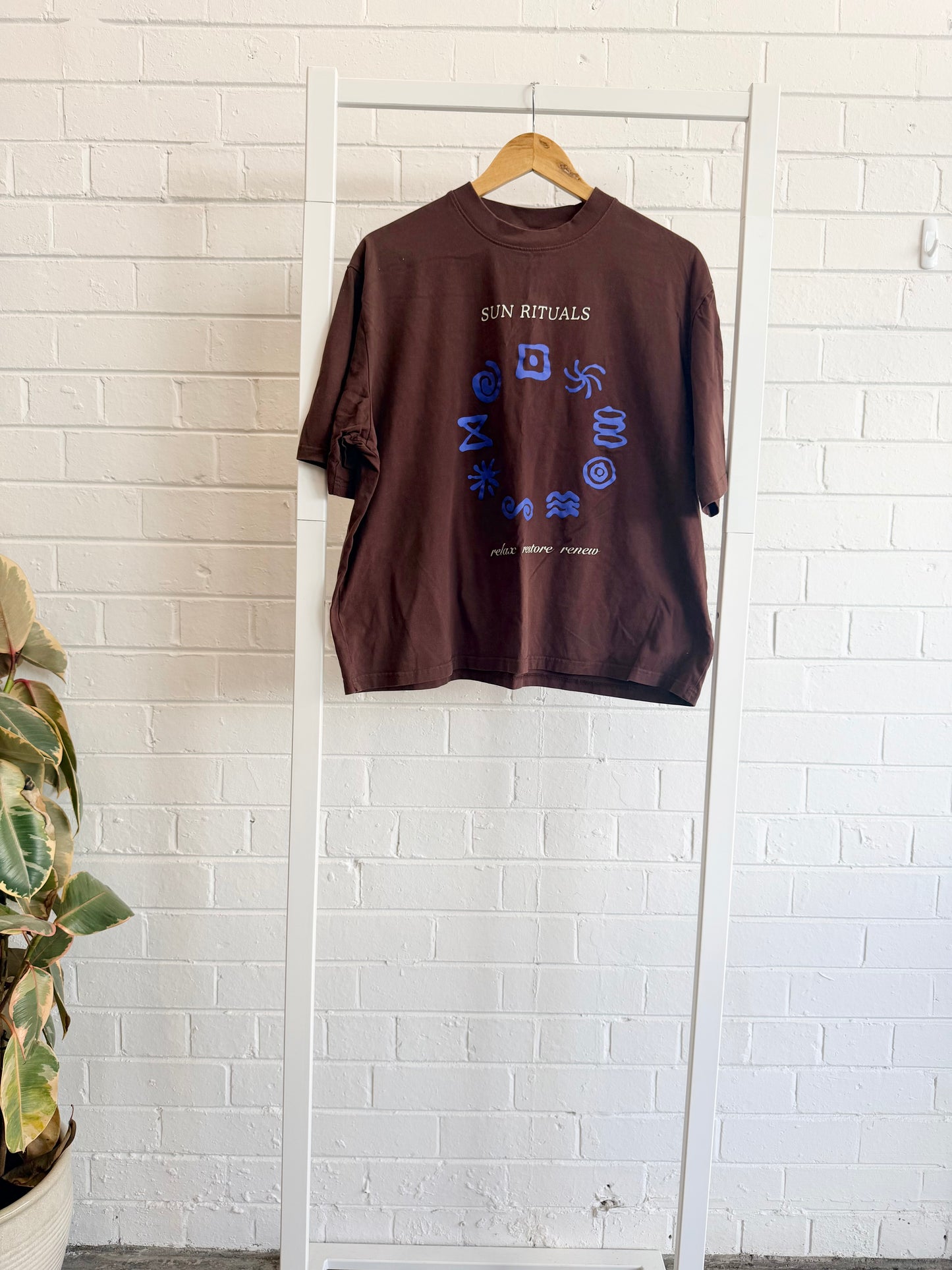 Sun Rituals Brown Tee - Size M (10 - 12)