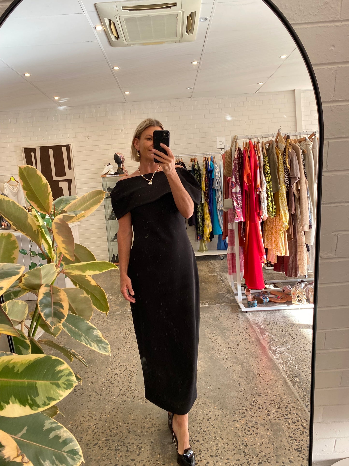 Effie Kats Black Cap Sleeve Dress - Size 14