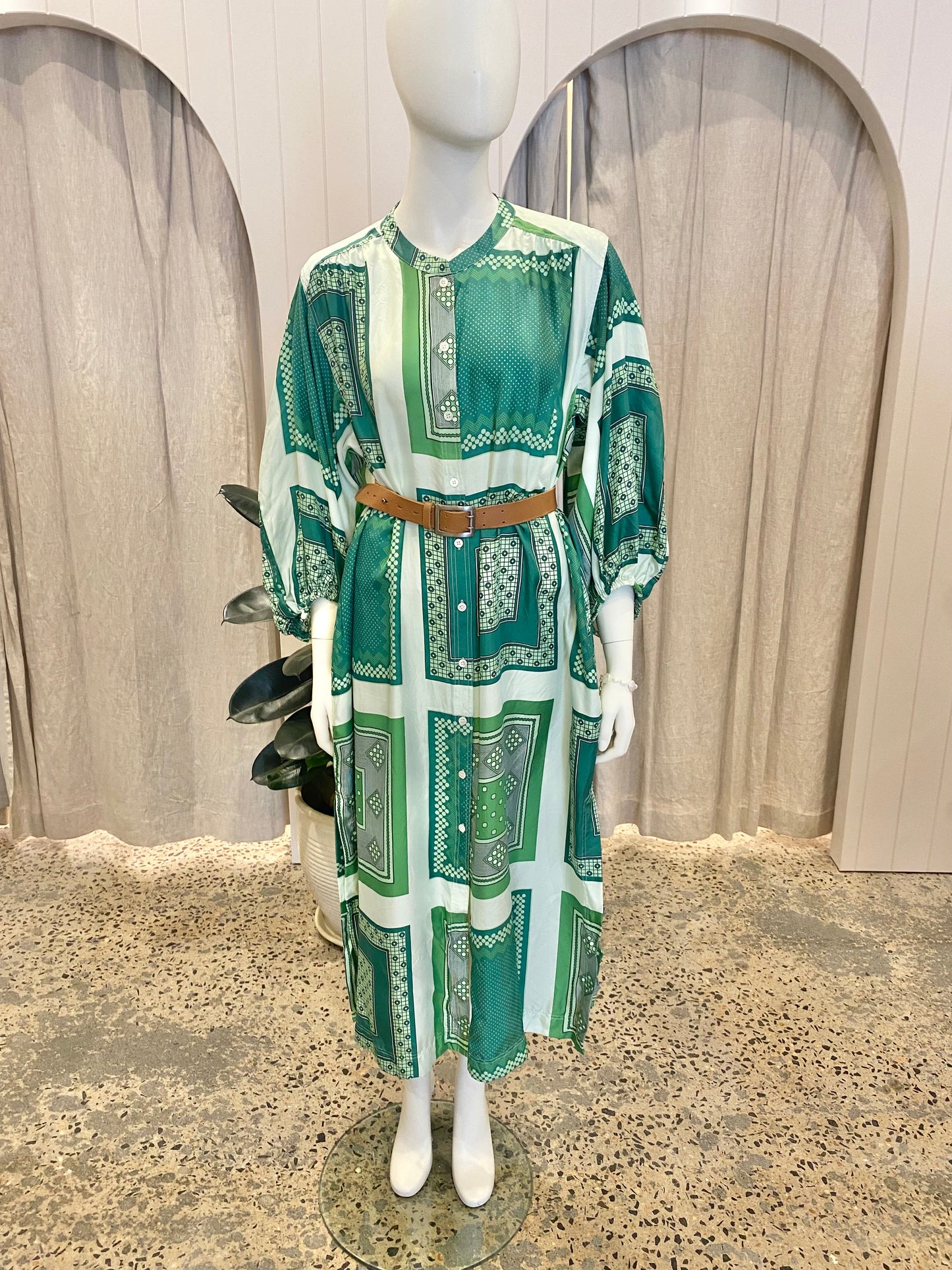 Oroton Bandana Print in Green Midi Dress - Size 16