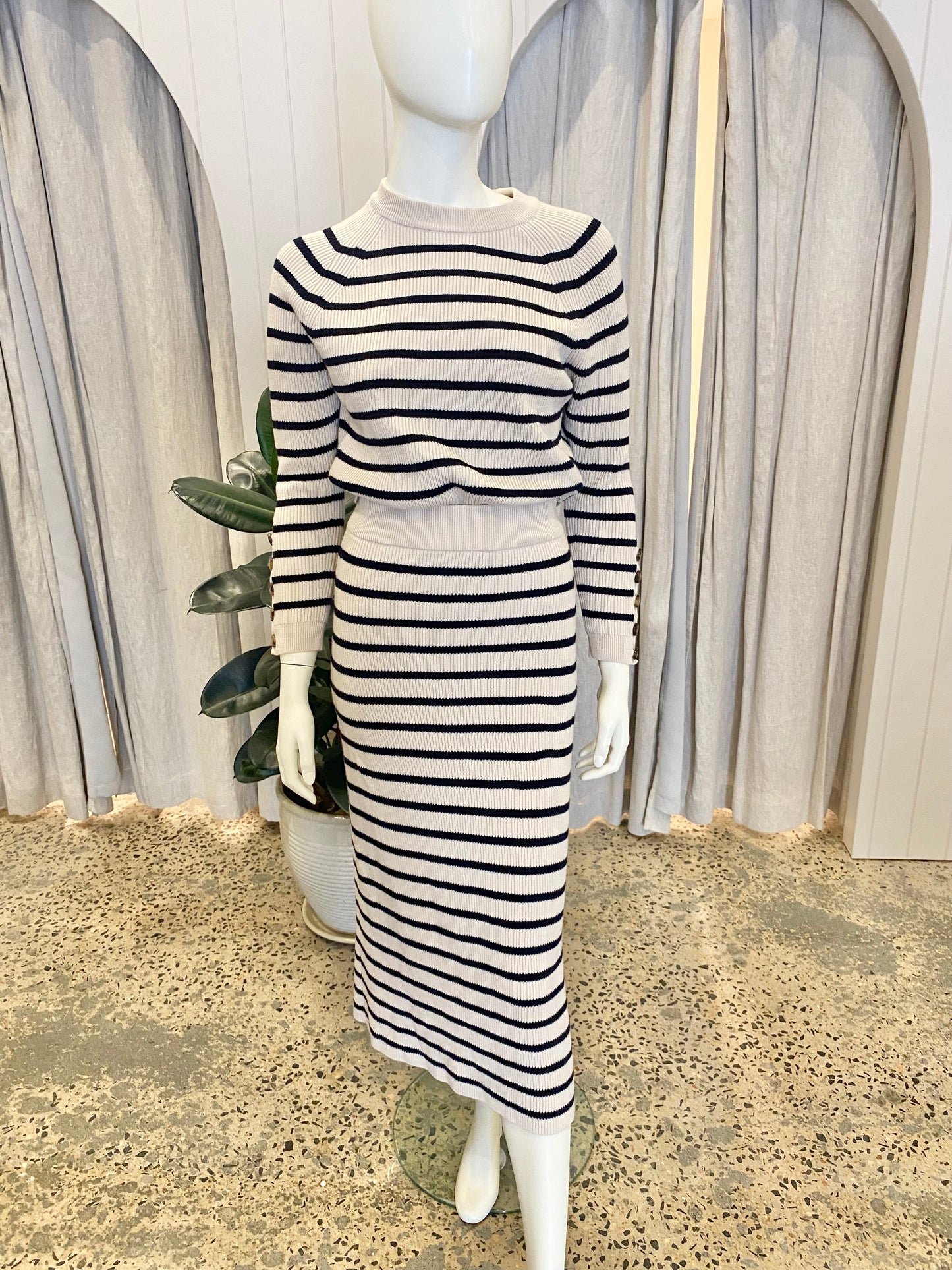 Sezane 'Sami' Striped Knit Jumper in Navy/Ecru - Size Small (8)