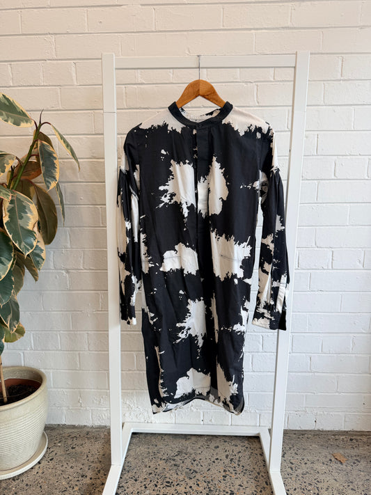 Bassike Black and White Tunic Midi Dress - Size 0 (8)