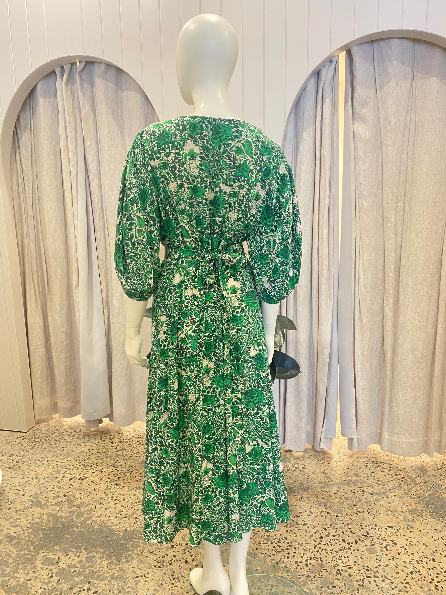 Scanlan Theodore Green Silk Floral Midi Dress - Size 8