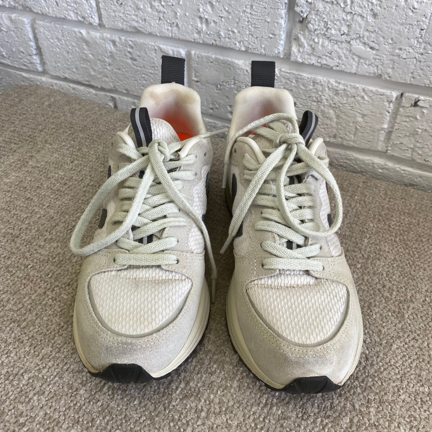 Veja Venturi Sneakers - Size 38