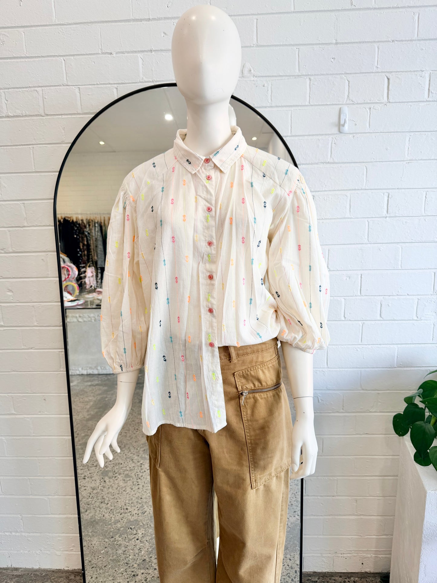 Lollys Laundy 'Heidi' Shirt in Cream - Size XL (14)