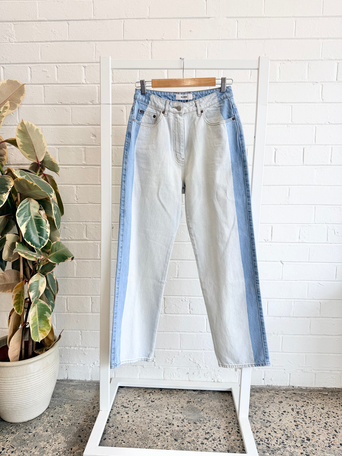 Kloke Two Toned Panel Jeans - Size 29 (10)