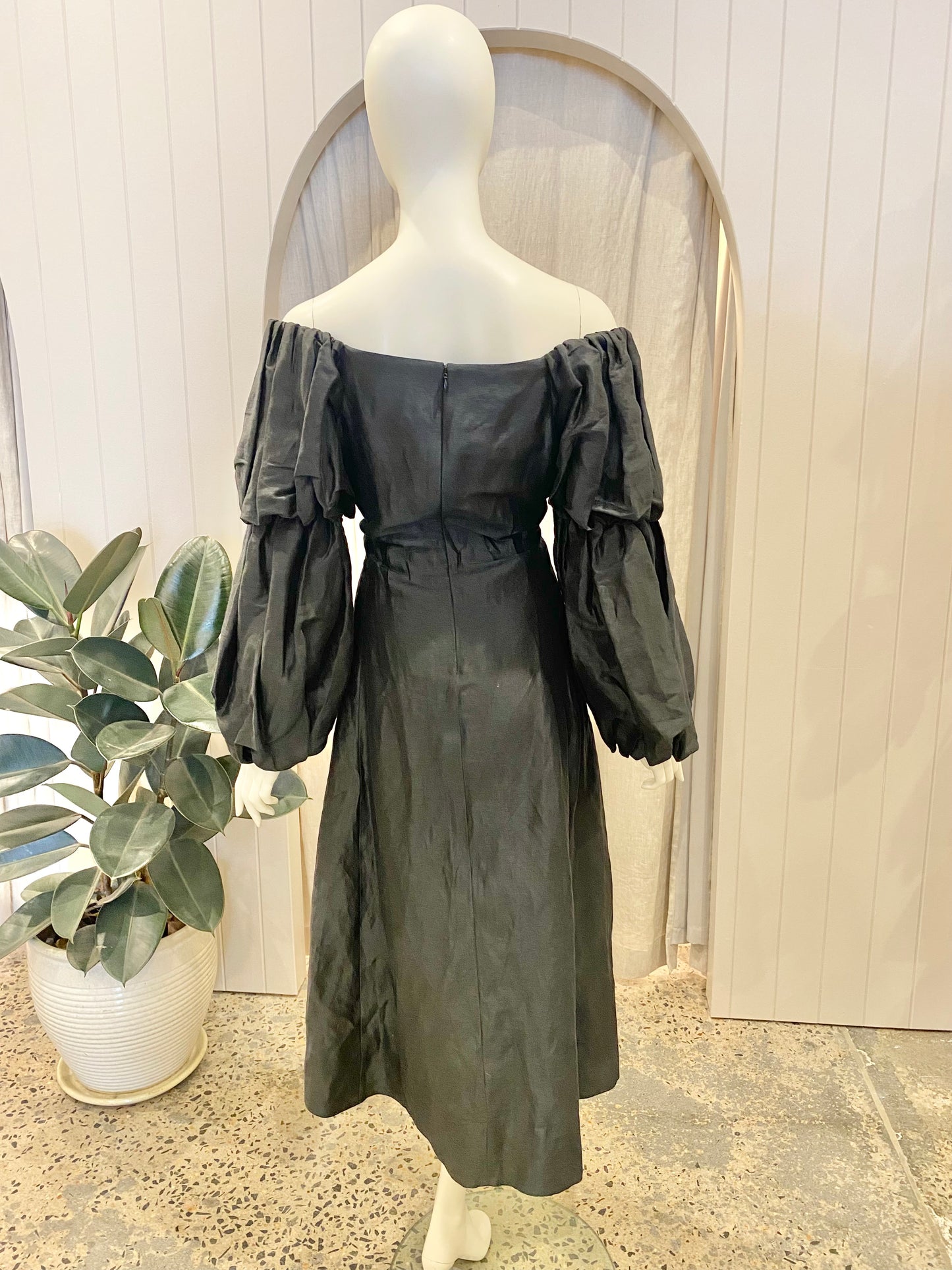 Country Road Black Silk and Linen Off Shoulder Dress  - Size 12