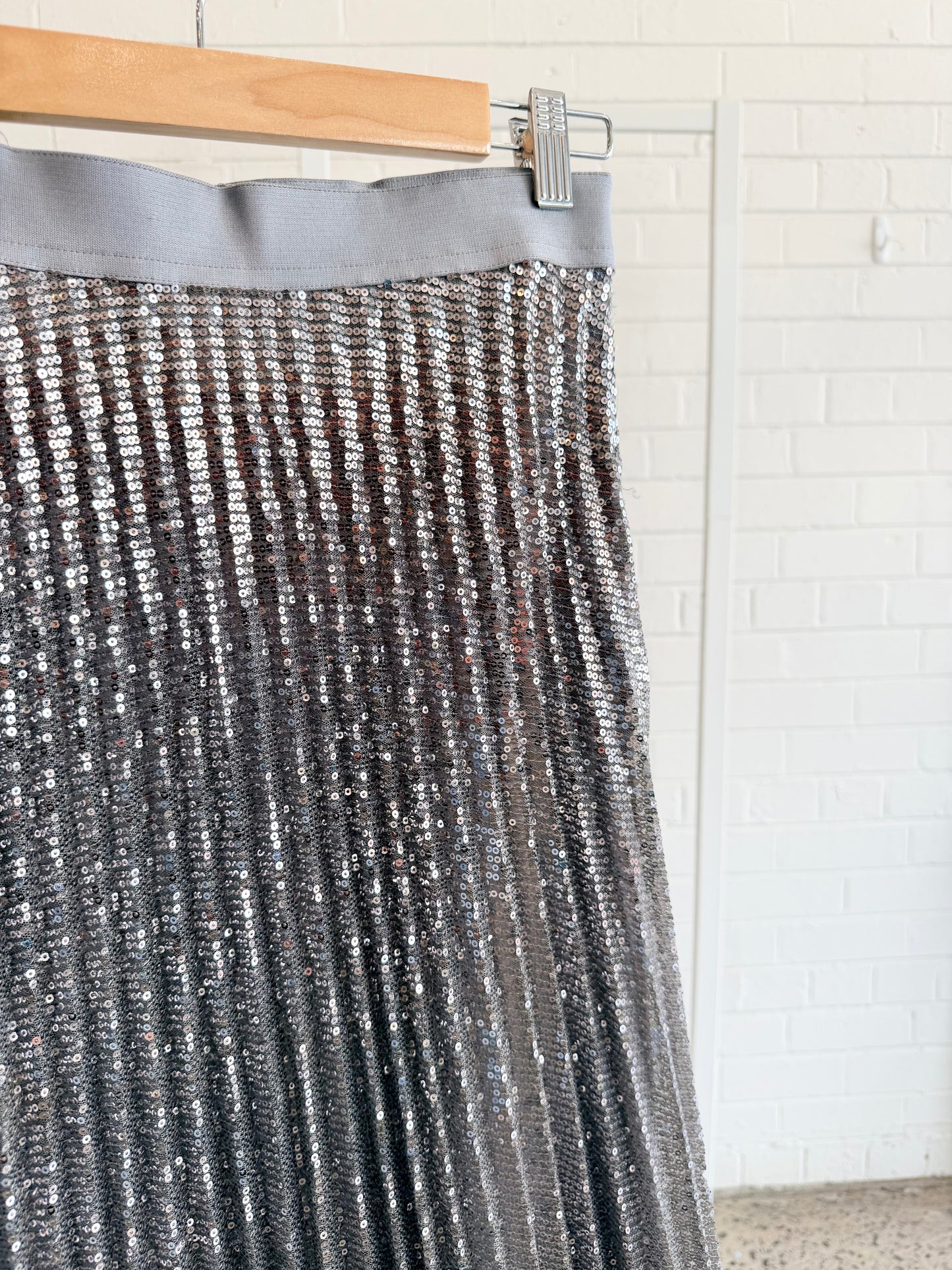 Flannel Silver Sequin Midi Skirt - Size 1 (8)