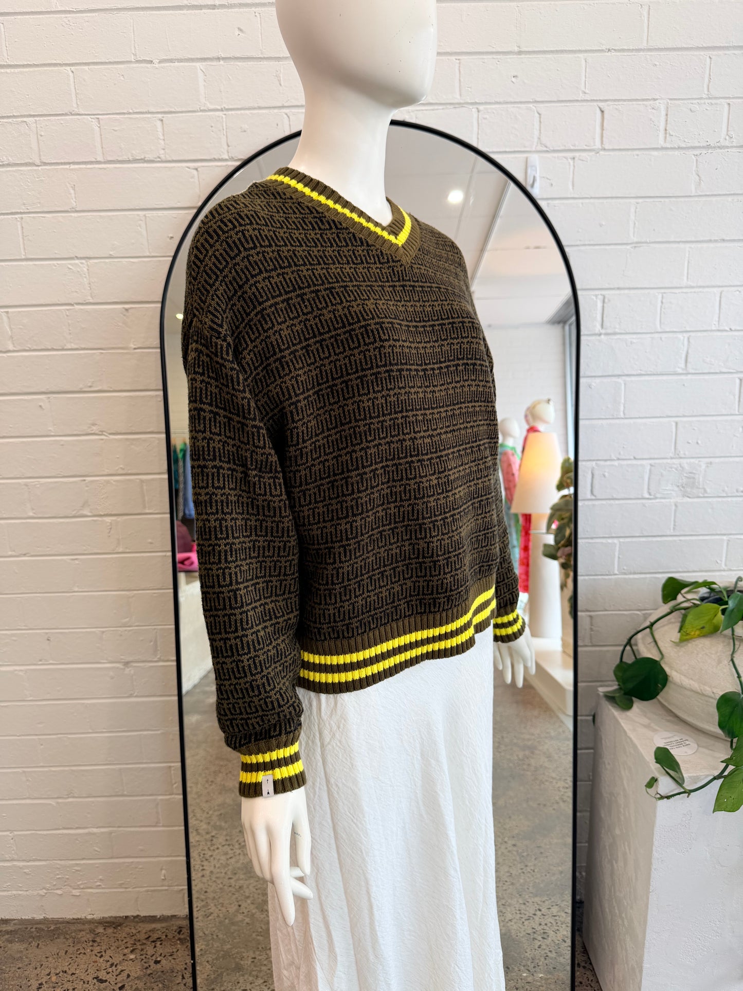 The Upside Olive Castilla Clementine Knit Jumper - Size S (8) - Pre-Loved Geelong