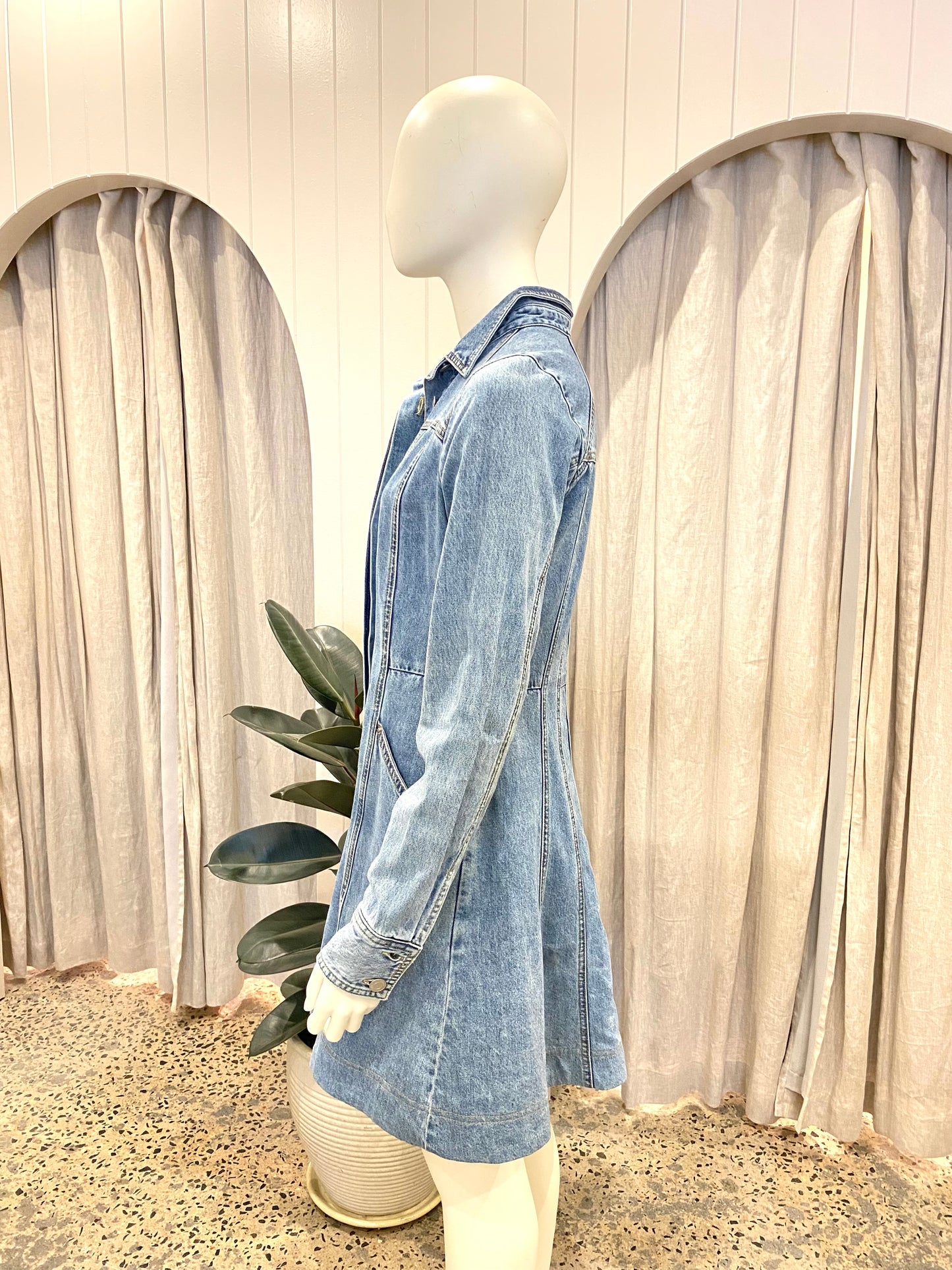 Morrison 'Atticus' Denim Dress - Size 12