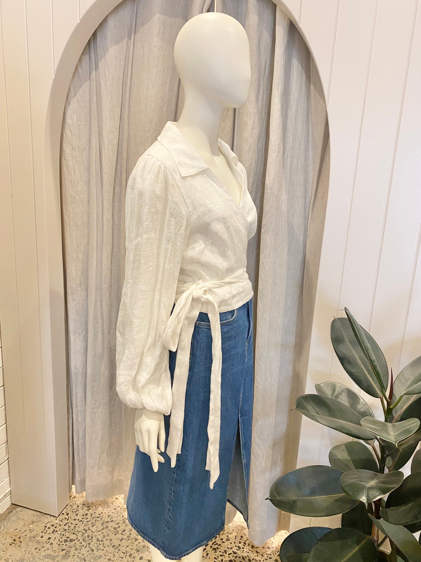 Country Road White Linen Wrap Shirt - Size 12