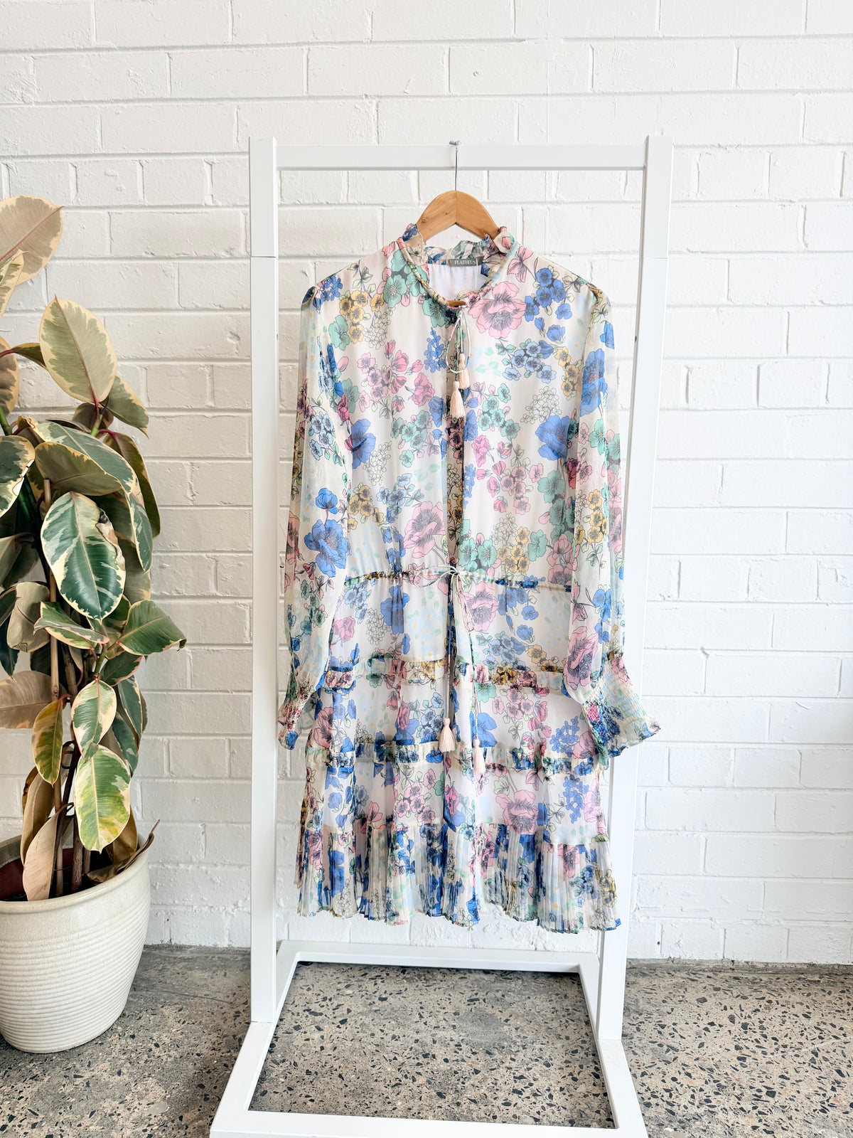 Feathers Floral Midi Dress - Size XL (14)