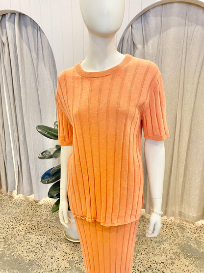 Country Road Ribbed Knit Skirt and Top Set in Melon - Size Small (8-10)