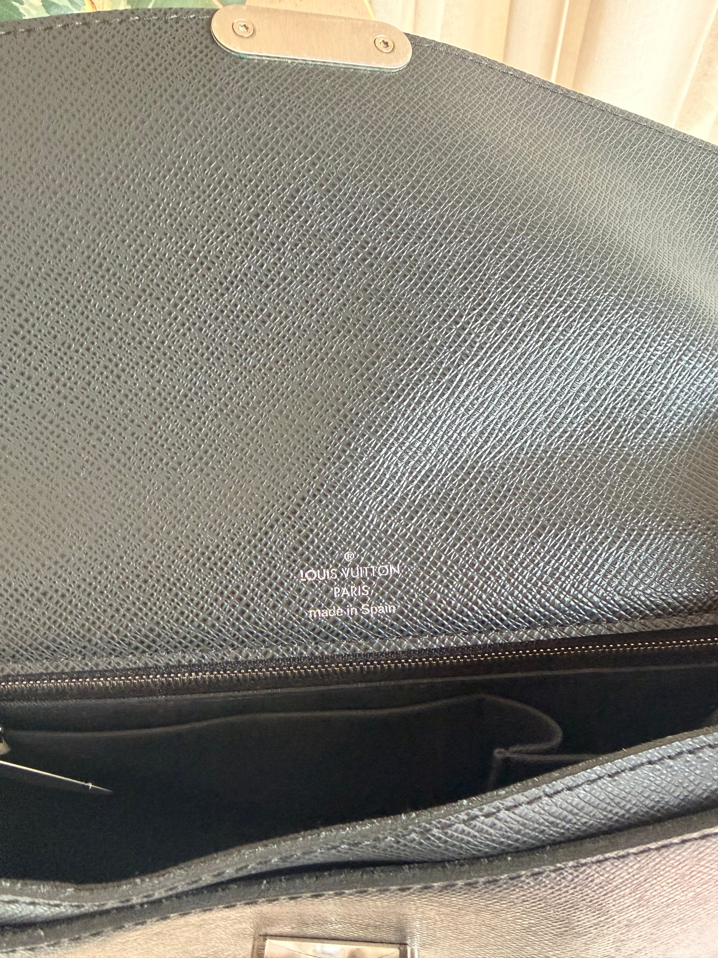 Louis Vuitton Black Taiga Belaia Clutch Bag