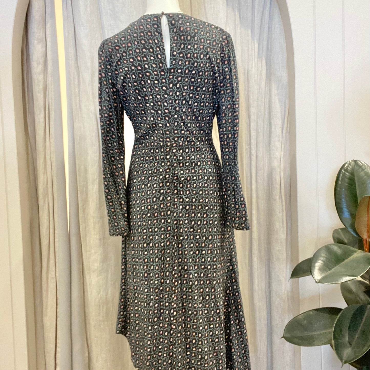Skin and Threads Floral Midi Dress - Size 8