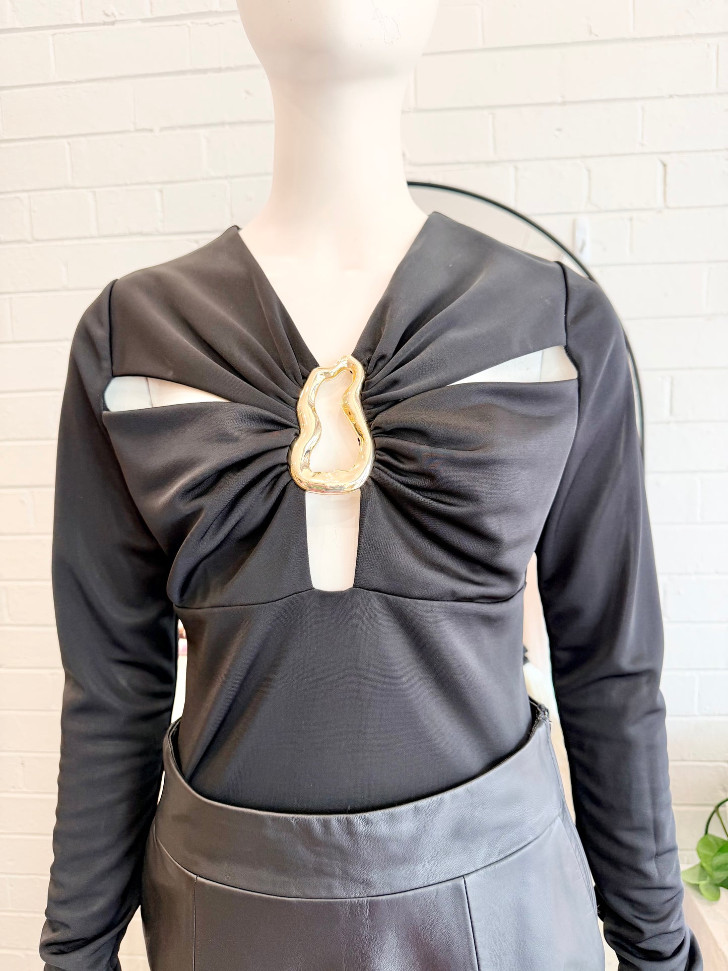 Rebecca Vallance Black Mischa Cutout Clasp Top - Size 12 - Pre-Loved Geelong