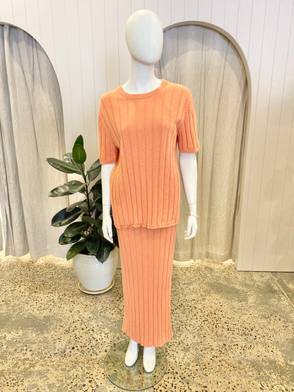 Country Road Ribbed Knit Skirt and Top Set in Melon - Size Small (8-10)