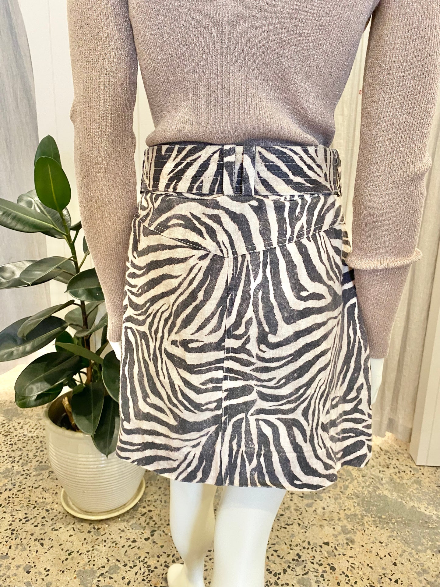 Zimmermann Zeba Print Linen Mini Skirt - Size 1 (8/10)