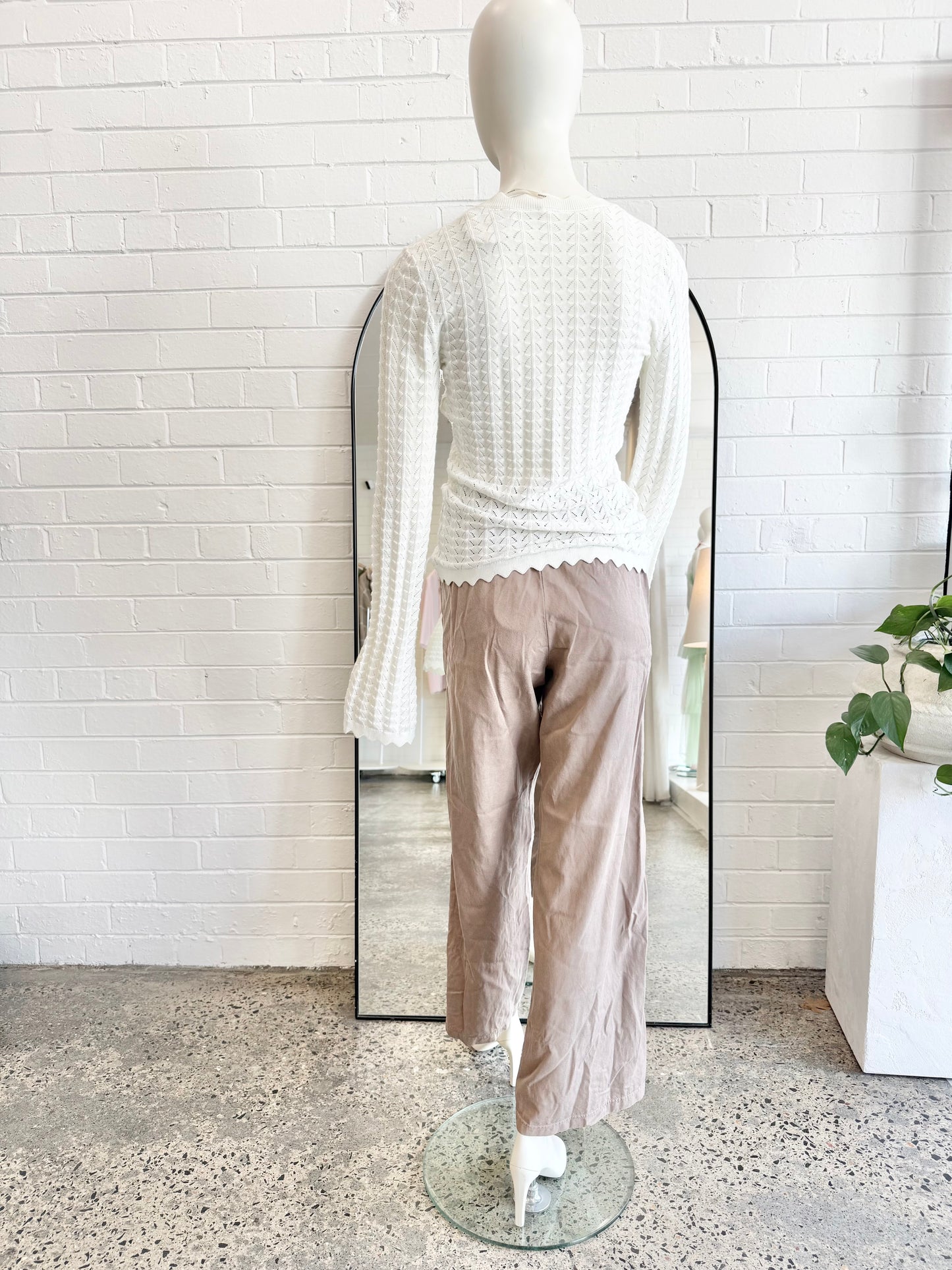 Kivari White Logan Knit Top - Size 8