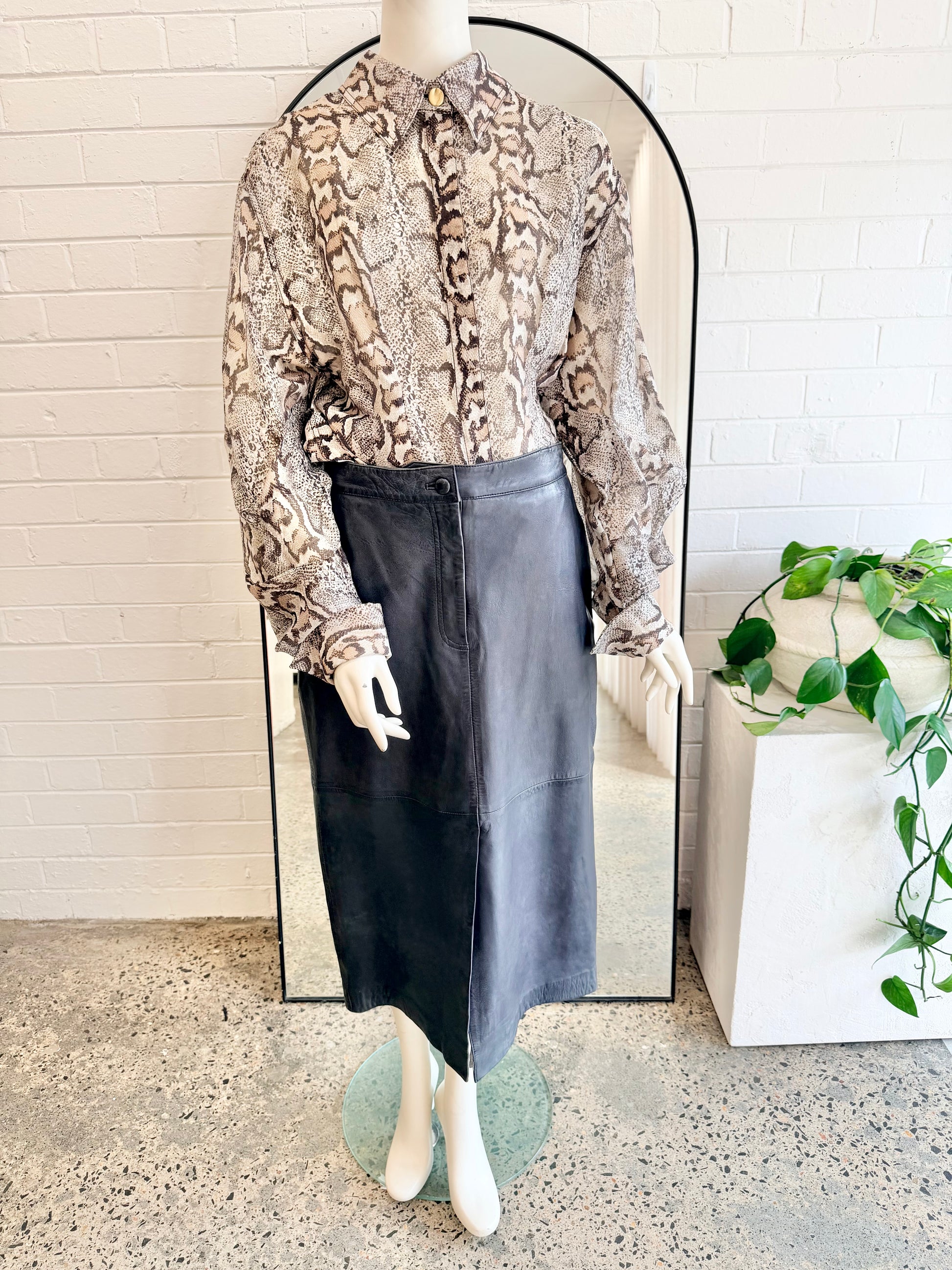 BINNY Leather Midi Skirt in Navy - Size 10 - Pre-Loved Geelong