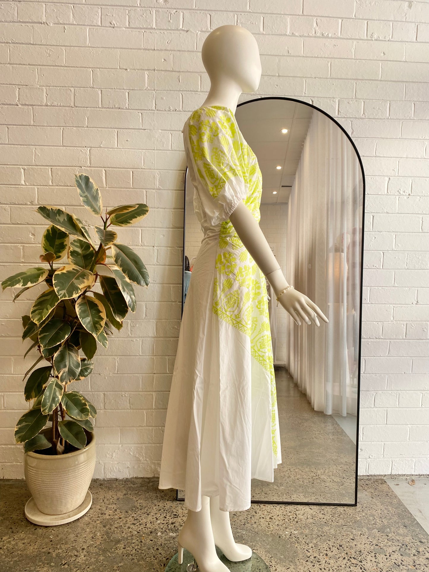 Scanlan Theodore Lime Aztec Weave Gather Dress BNWT - Size 10