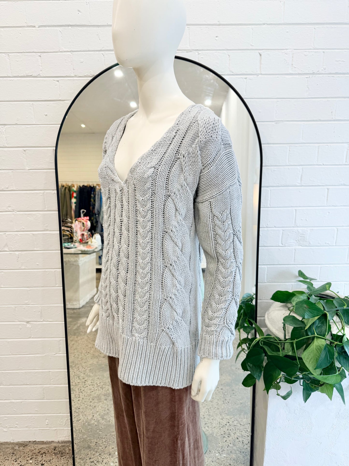 Viktoria and Woods Grey Oversized Cable Knit Jumper - Size 4 (12-14)