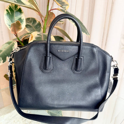 Givenchy Black Antigona Bag - Size M
