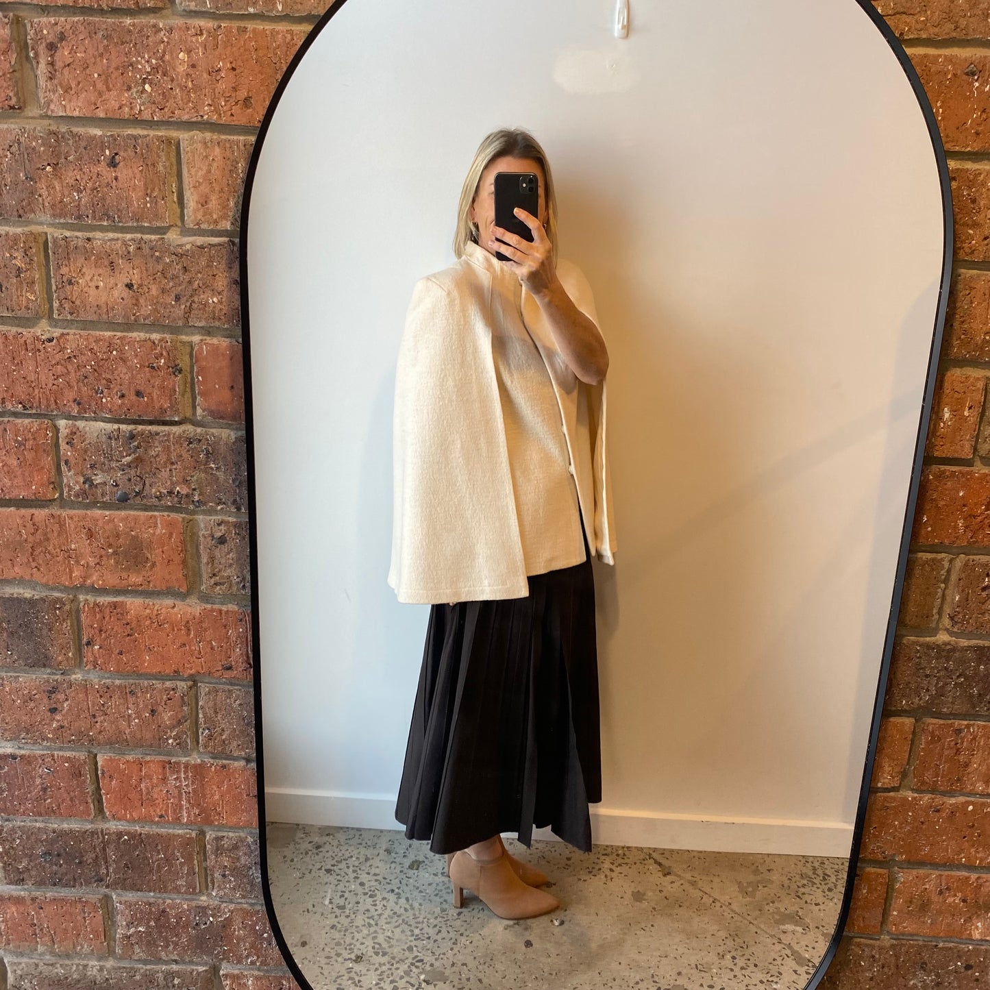 David Lawrence Cream Felt Cape - Size 12