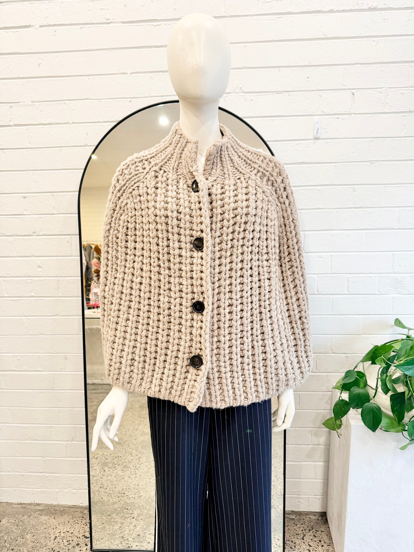 Scanlan Theodore Beige Chunky Wool Cape - Size M (10)