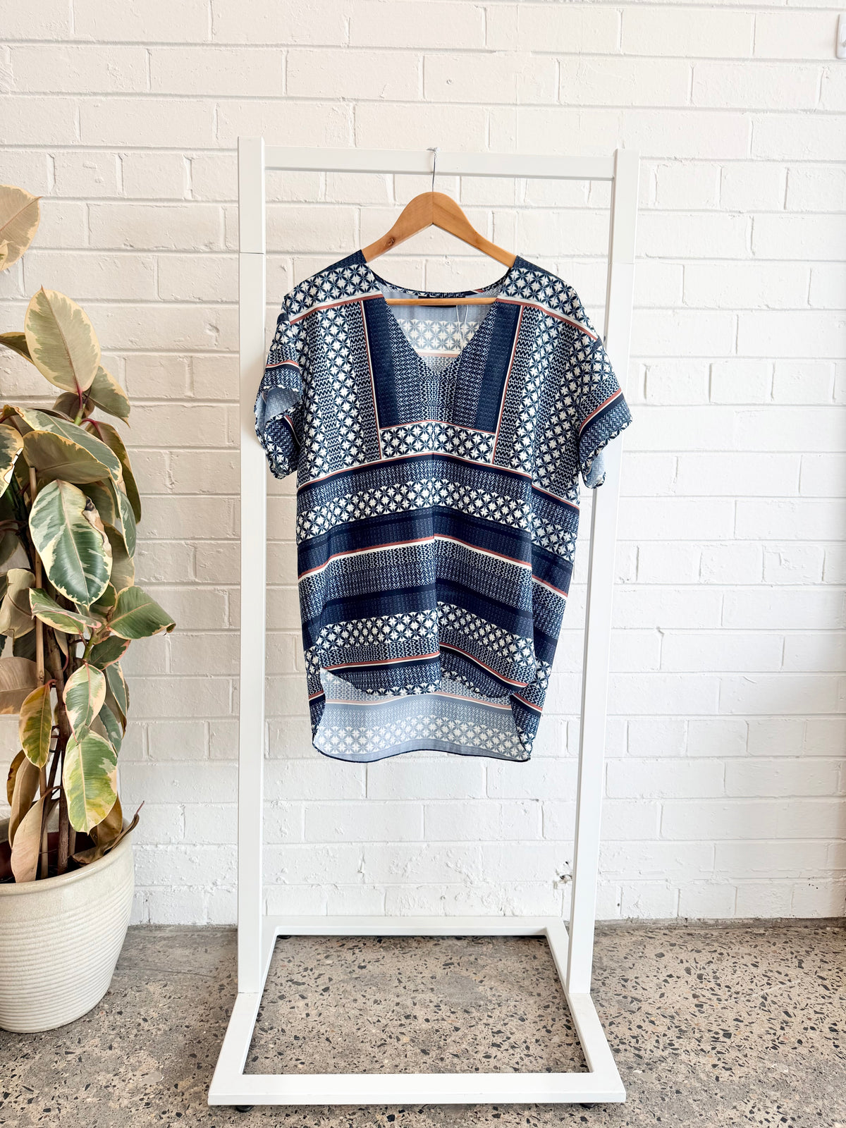 Cable Melbourne Navy Printed Pant and Top Set - Size L/XL (12 - 14)