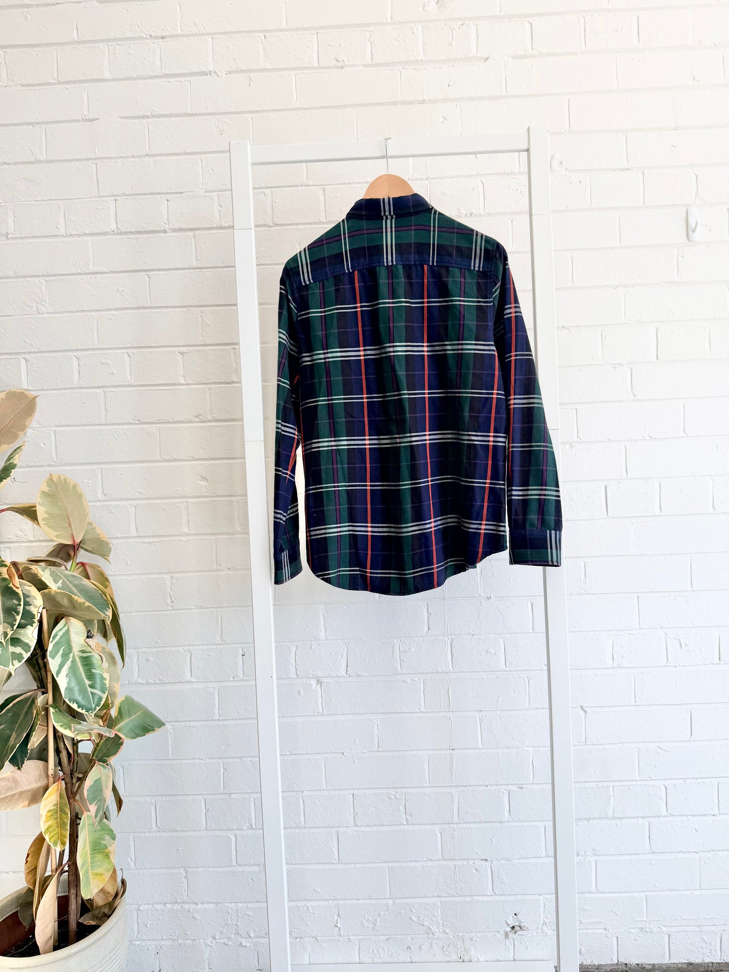 Polo Ralph Lauren Navy / Green Plaid Twill Shirt with beaded crest— Size M