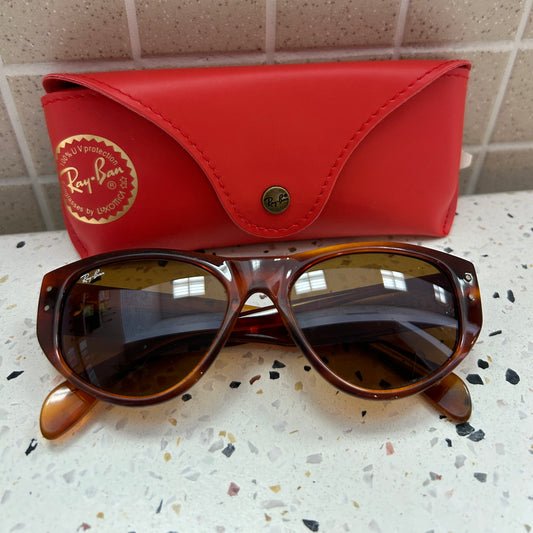 Ray-Ban Vagabond Model sunglasses