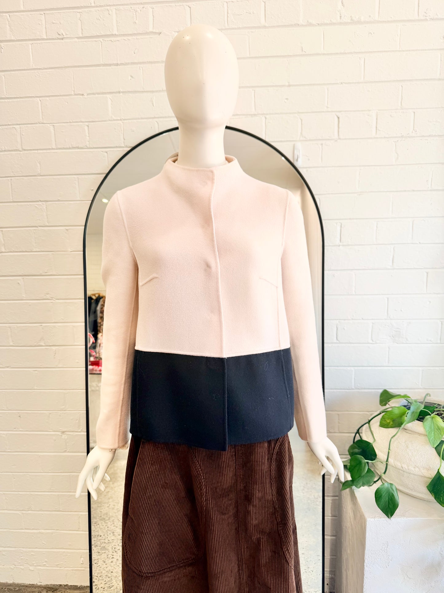 Max Mara Weekend Beige and Black Jacket - Size 6 - 8