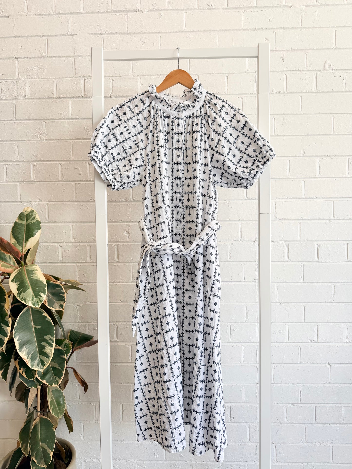 Zoe Kratzmann Porcelain Rouse Midi Dress - SIze 0 (6 - 8)