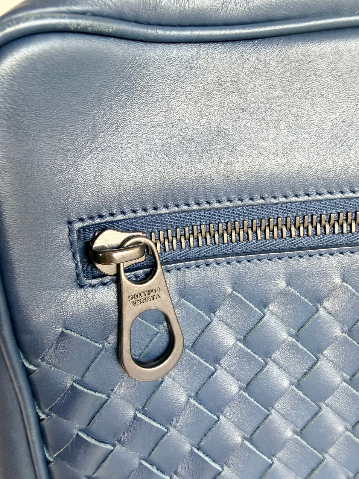 Bottega Veneta Navy Intrecciato Leather Messenger Bag