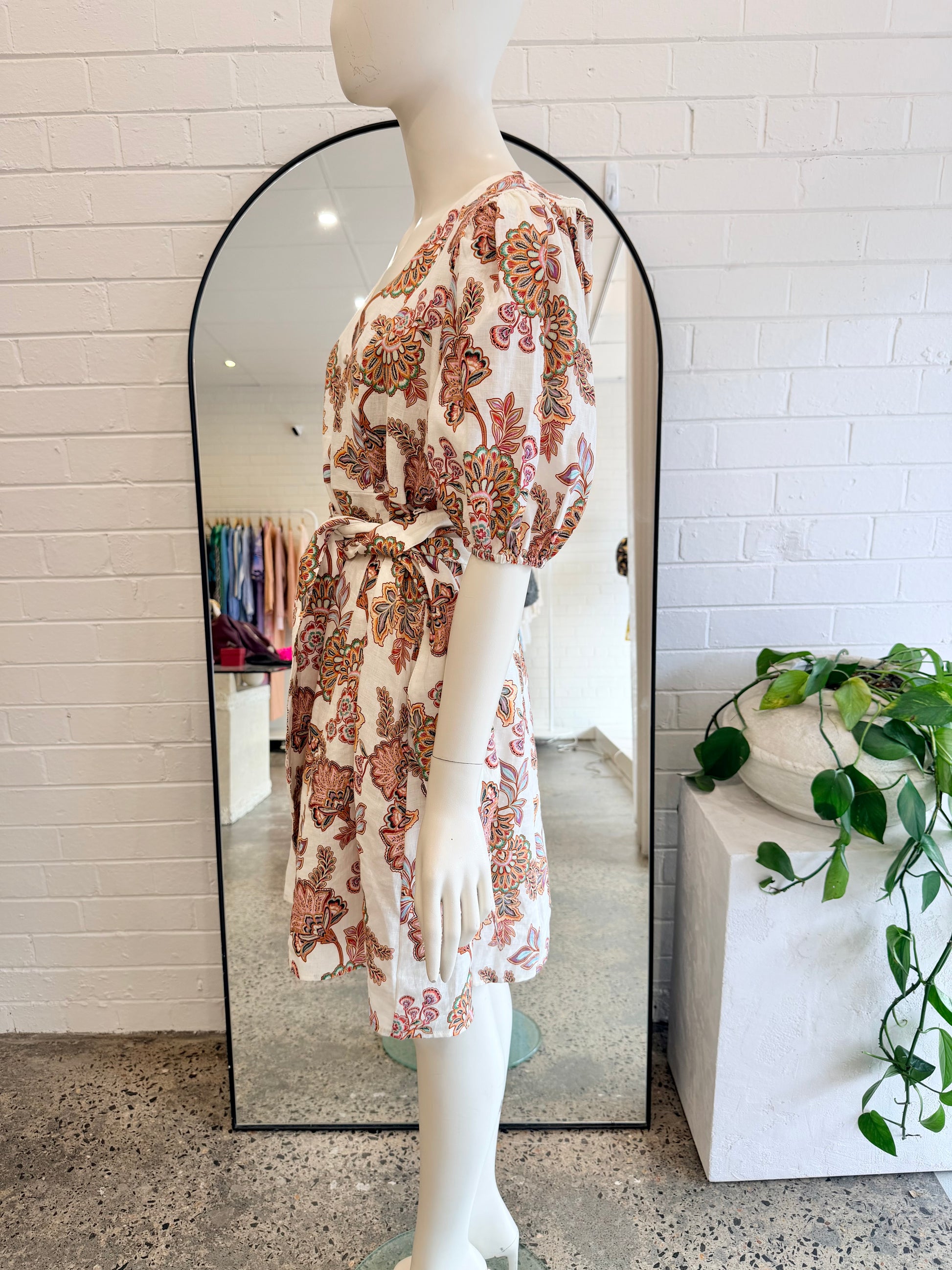 Zoe Kratzmann Cream Quota Mini Dress - Size 1 (8) - Pre-Loved Geelong