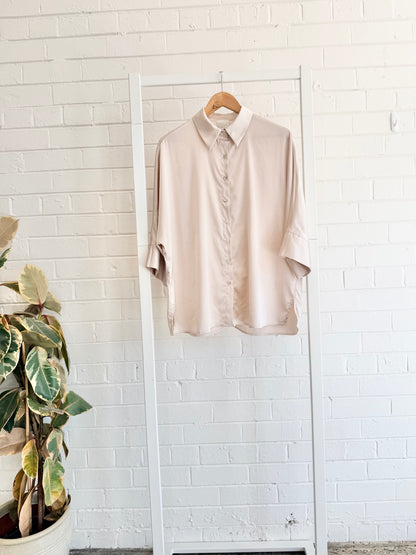 365 Days Pearl Button Up Shirt - Size L/XL
