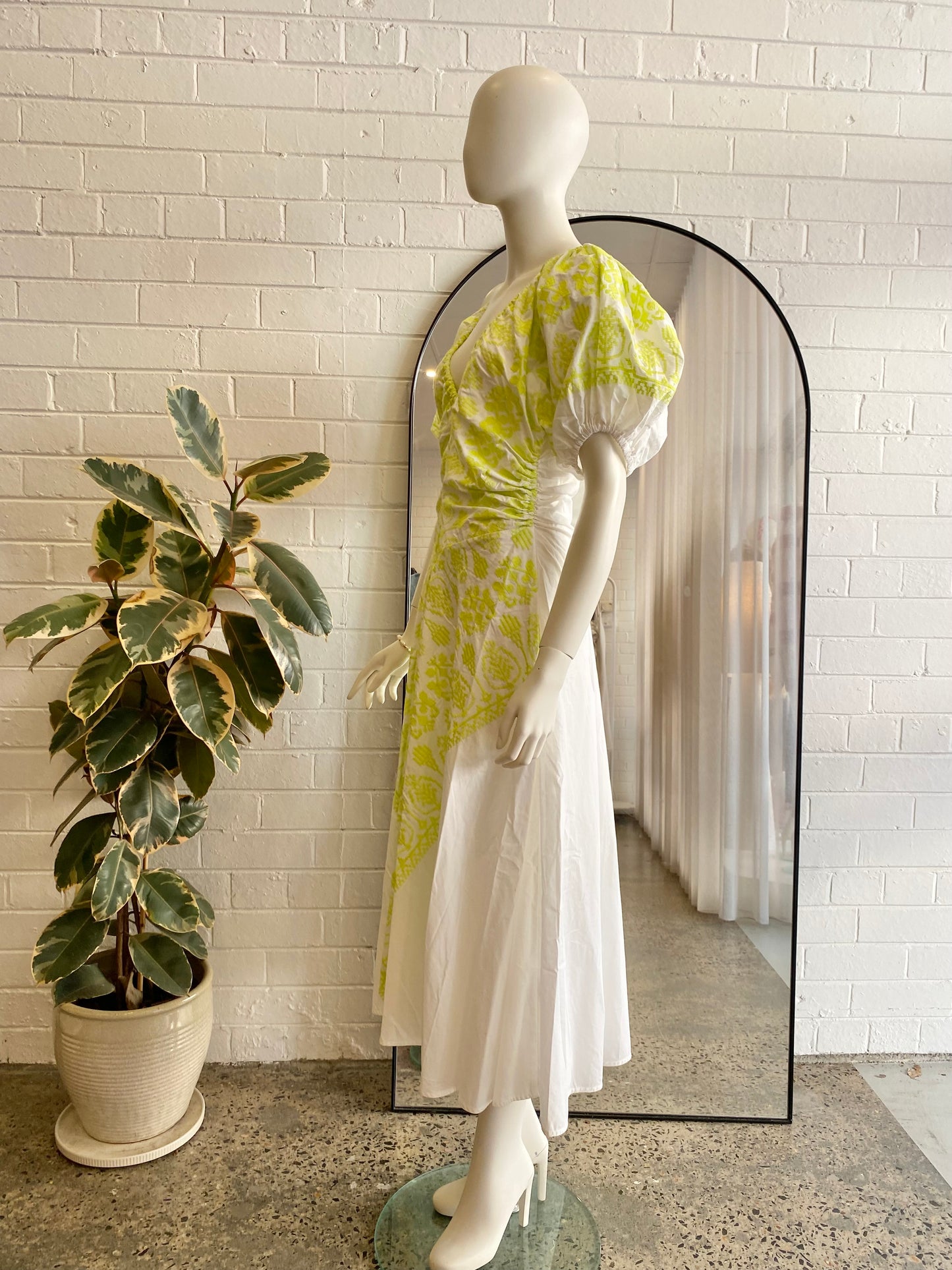 Scanlan Theodore Lime Aztec Weave Gather Dress BNWT - Size 10