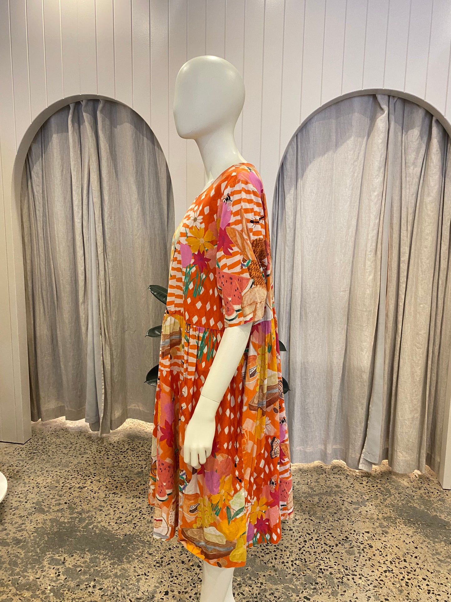 Variety Hour Picnic Dress - Size XL (14/16)