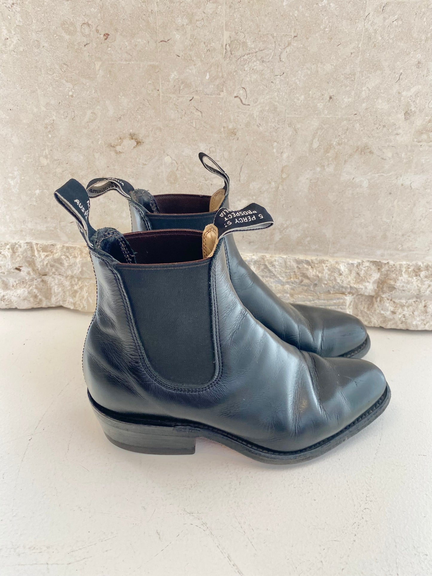 RM Williams Leather Adelaide Boots in Black - Size 6D