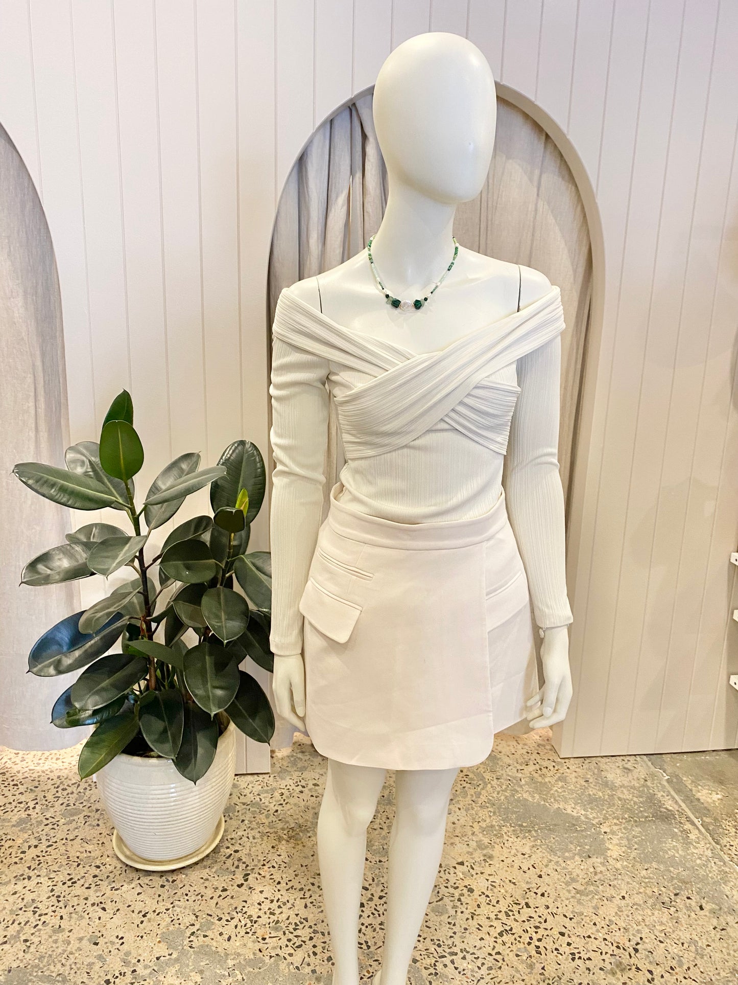 Elka Collective White Bodysuit - Size 12