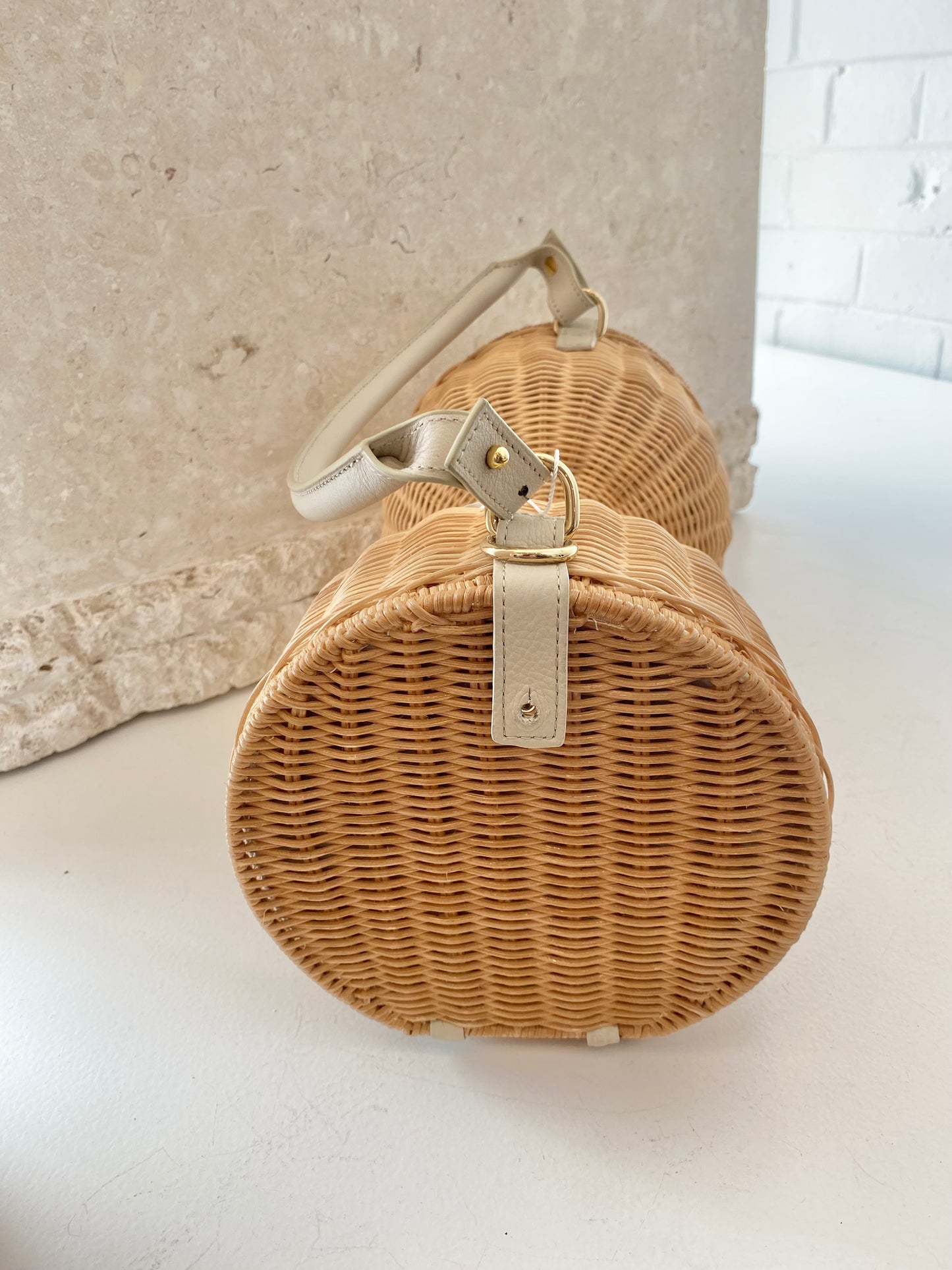 Lucy Folk Dumbell Wicker Bag in Dark Natural