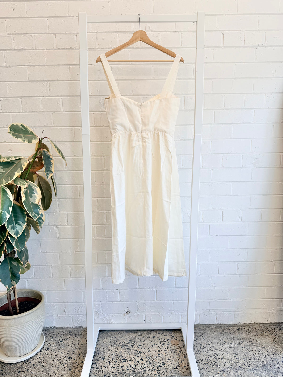 Reformation Avery Midi Dress - Size 4 (8)