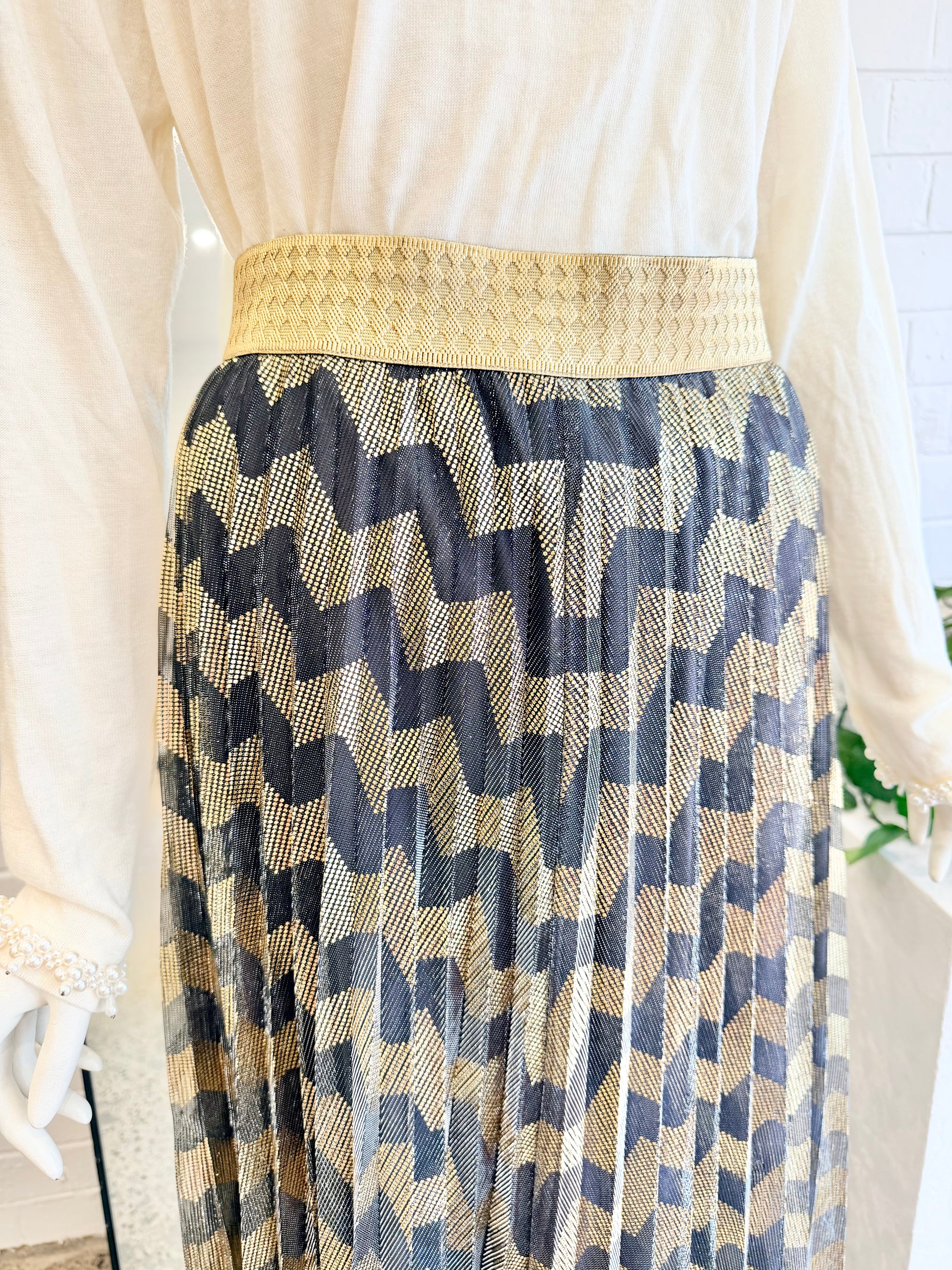 Alexandra Pleated Midi Skirt in Gold/Black - Size M/L (12/14)
