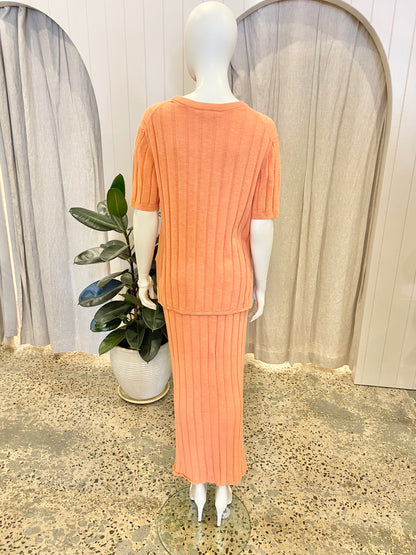 Country Road Ribbed Knit Skirt and Top Set in Melon - Size Small (8-10)