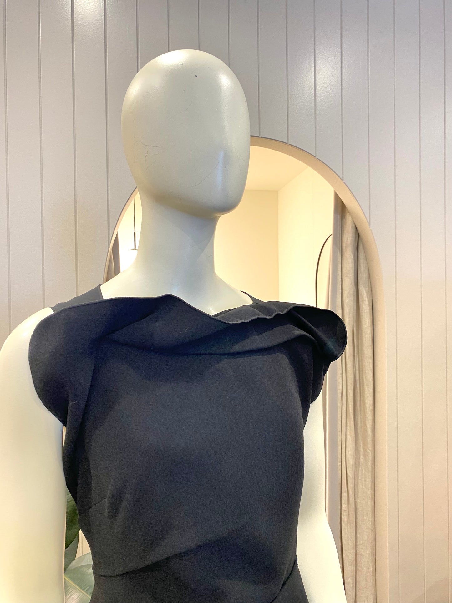 ACLER Warfield Midi Dress in Black - Size 14