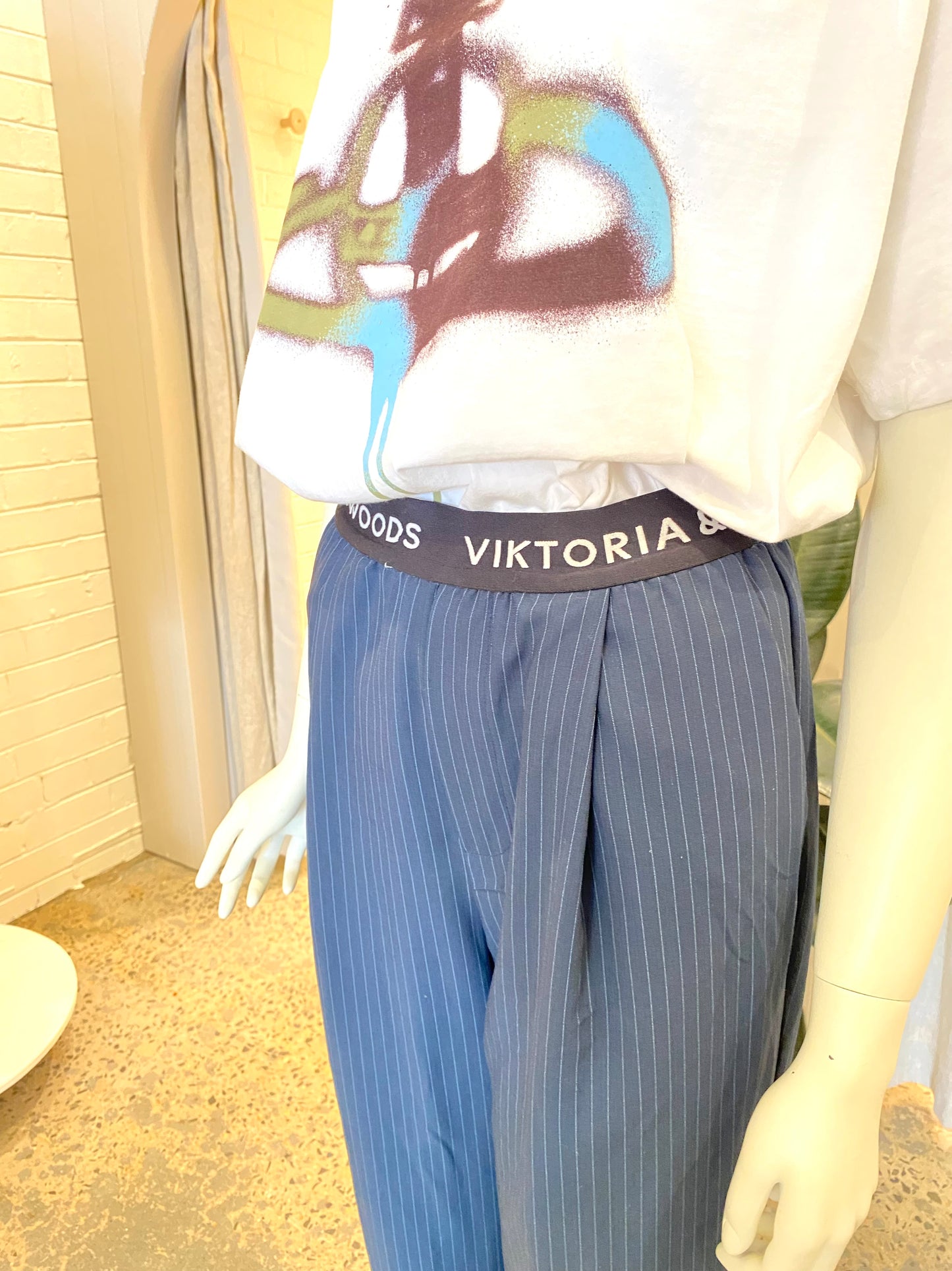 Viktoria & Woods 'Greythorne' Pants in Navy Pinstripe - Size 0