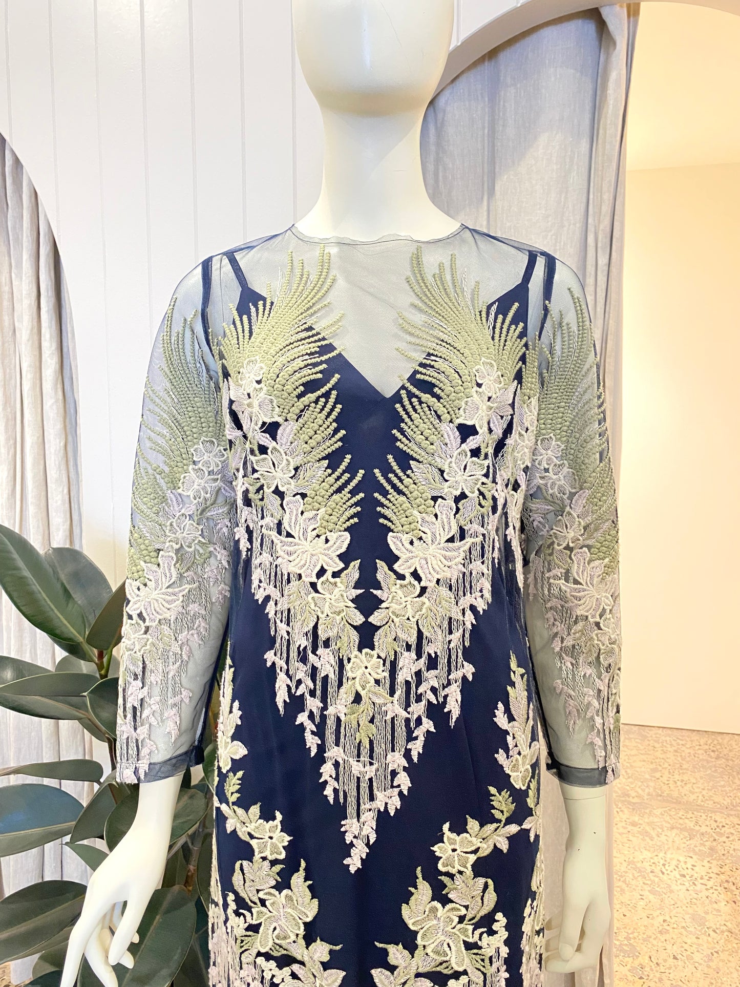 Moss & Spy Lavender Dress - Size 12
