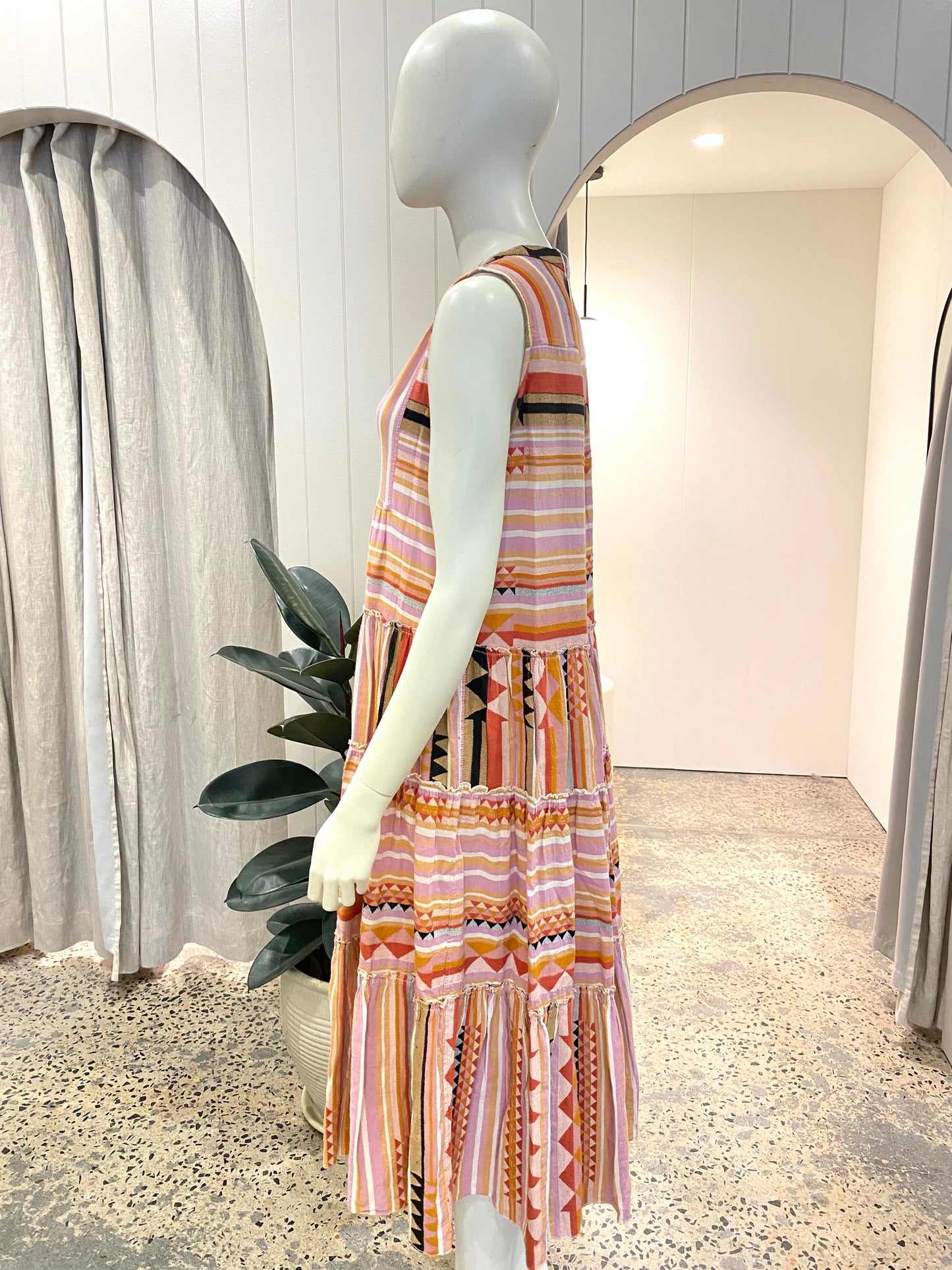 Devotion Twins 'Ella' Sleevesless Midi Dress - Size XS (8)