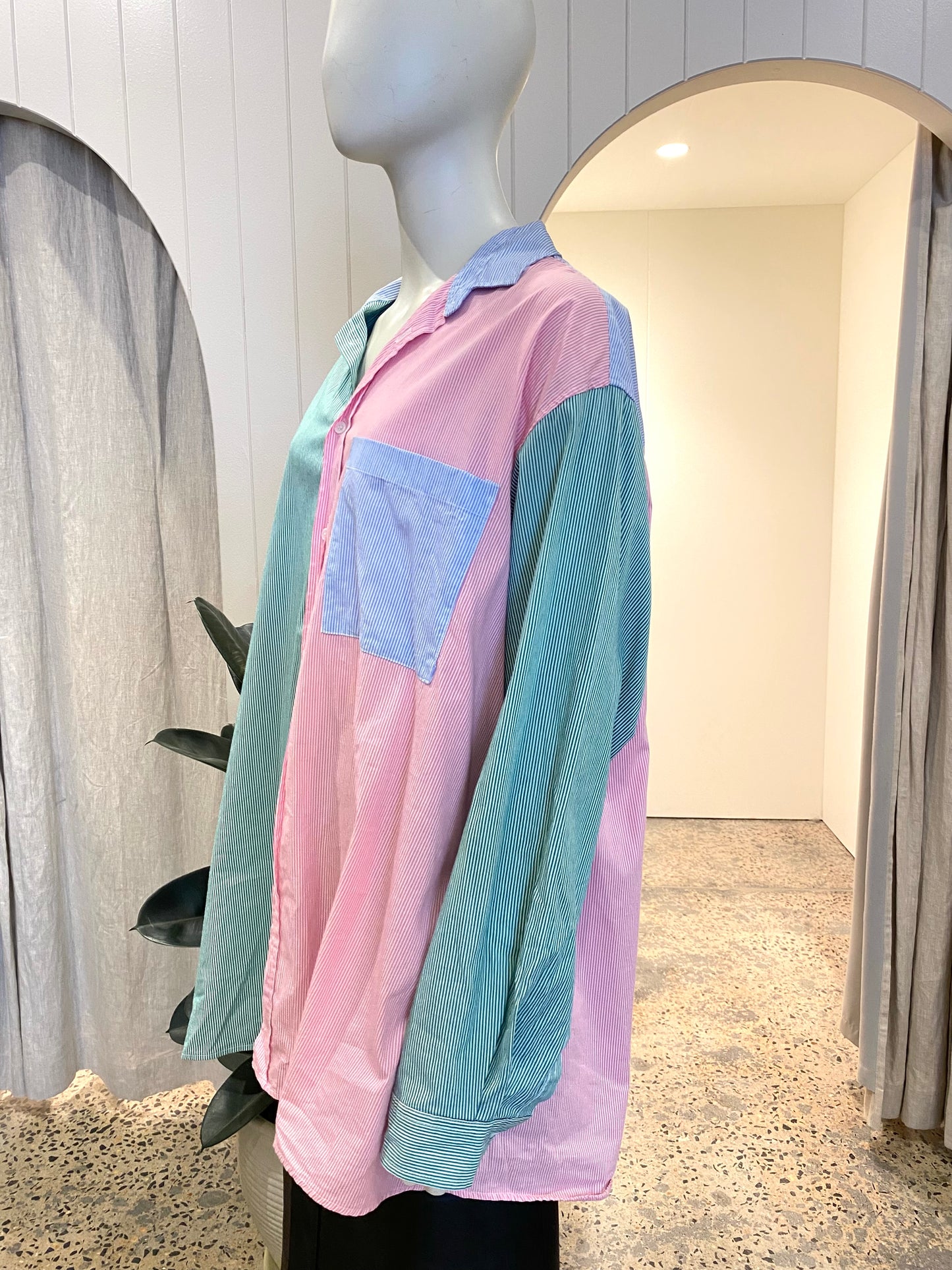 BLANCA Benny Shirt in Rainbow - One Size